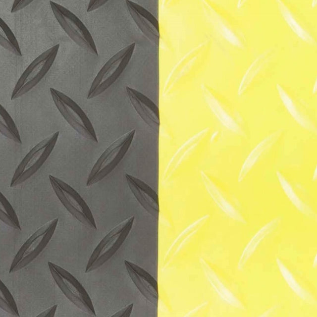 Black and yellow diamond plate Foam Fusion anti-fatigue mat surface sample