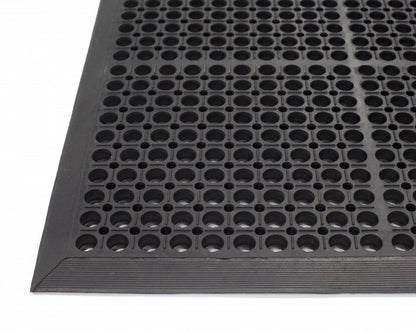 Competitor Series heavy duty rubber entrance mat